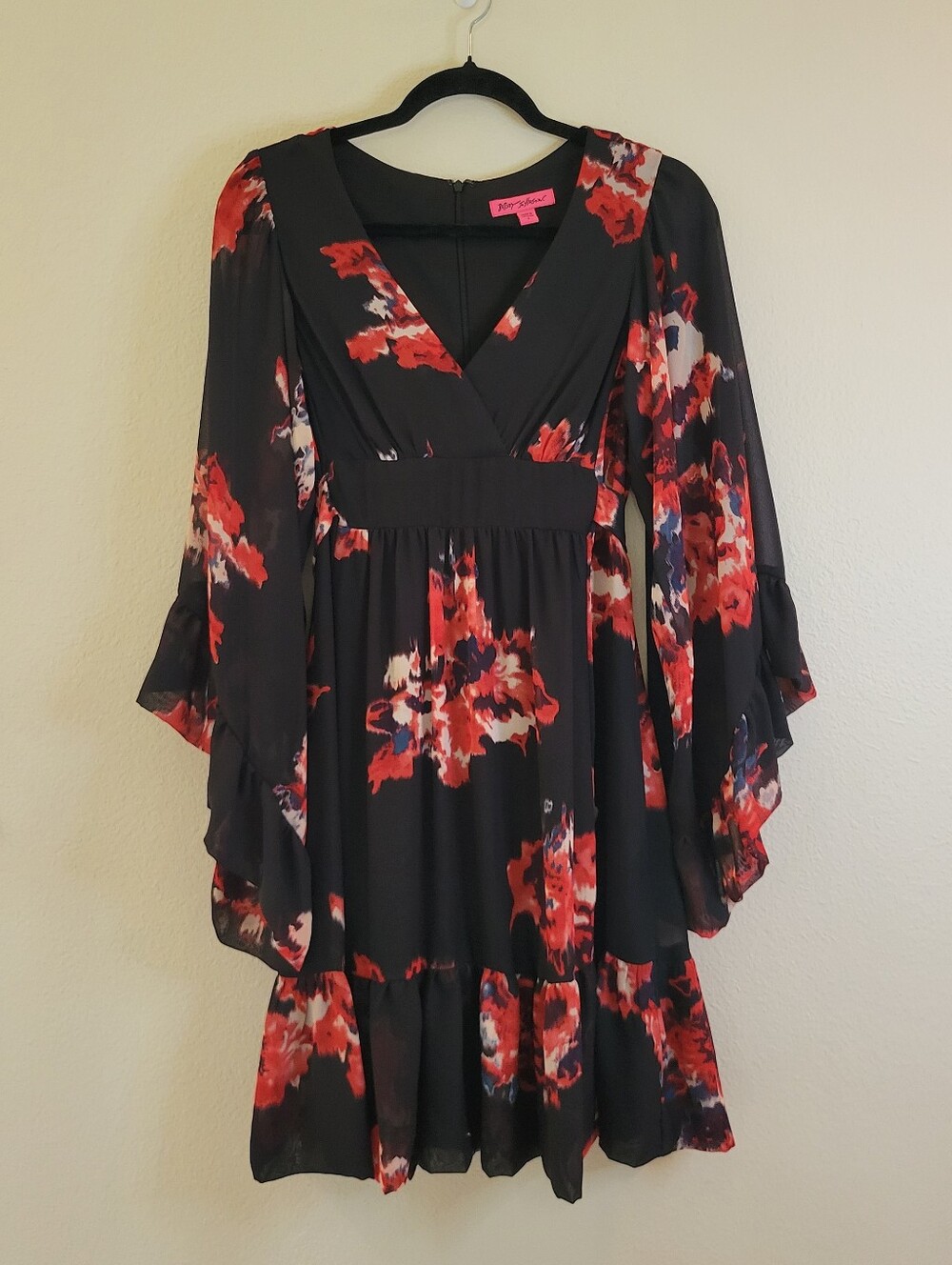 Betsey Johnson Bambi Black & Red Floral V-neck Dress Long Bell Sleeves Ladies 8.